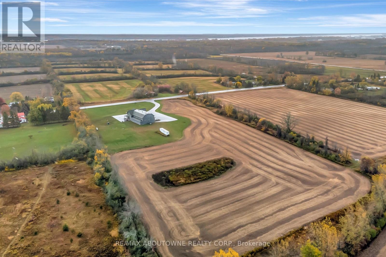 












842 HAMILTON ROAD

,
Quinte West (Sidney Ward),







Ontario
K8N4Z5

