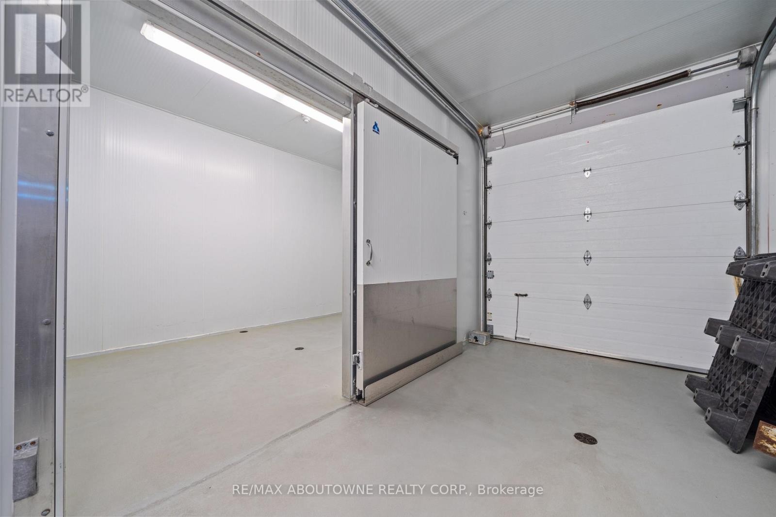 












842 HAMILTON ROAD

,
Quinte West (Sidney Ward),







Ontario
K8N4Z5

