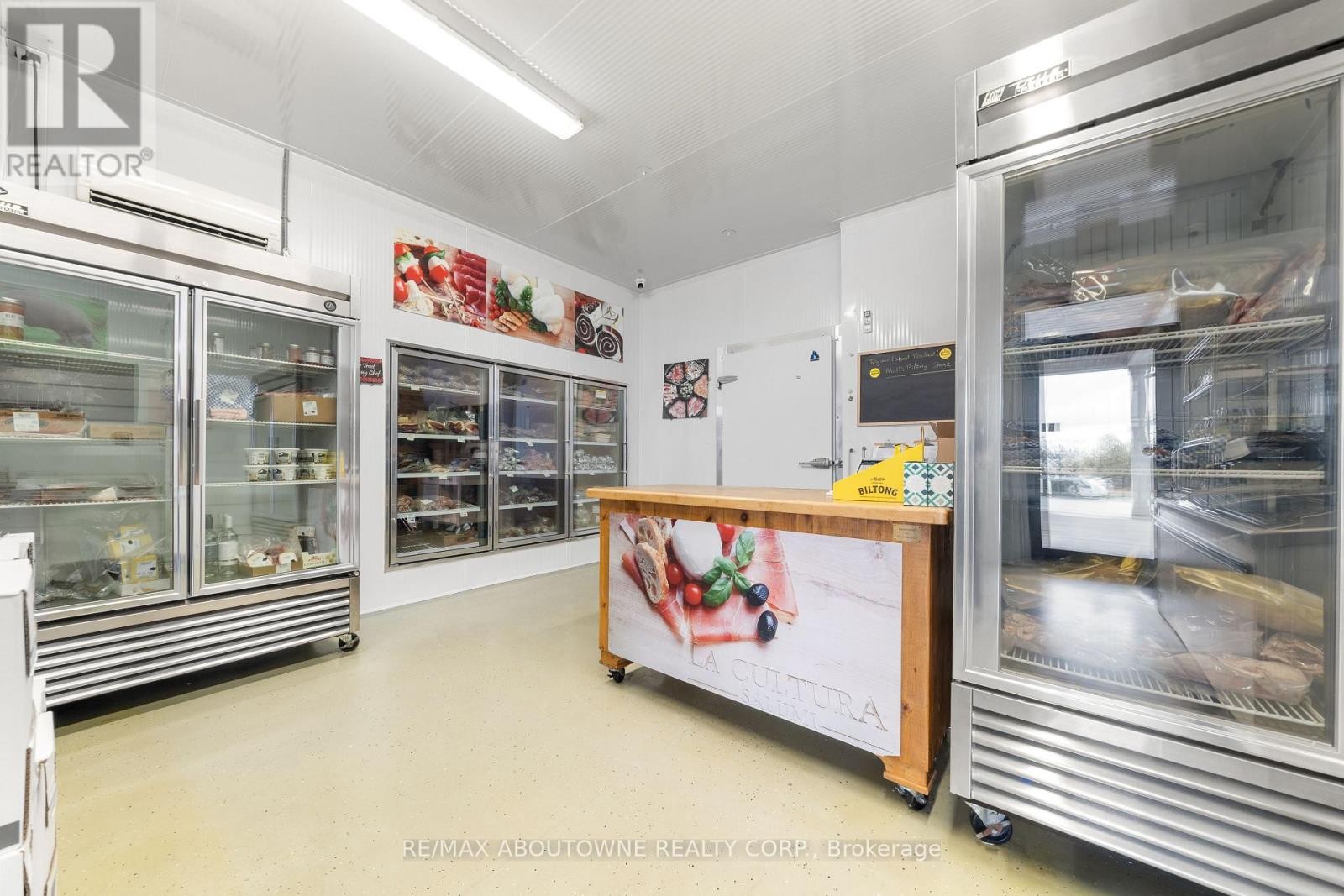 












842 HAMILTON ROAD

,
Quinte West (Sidney Ward),







Ontario
K8N4Z5

