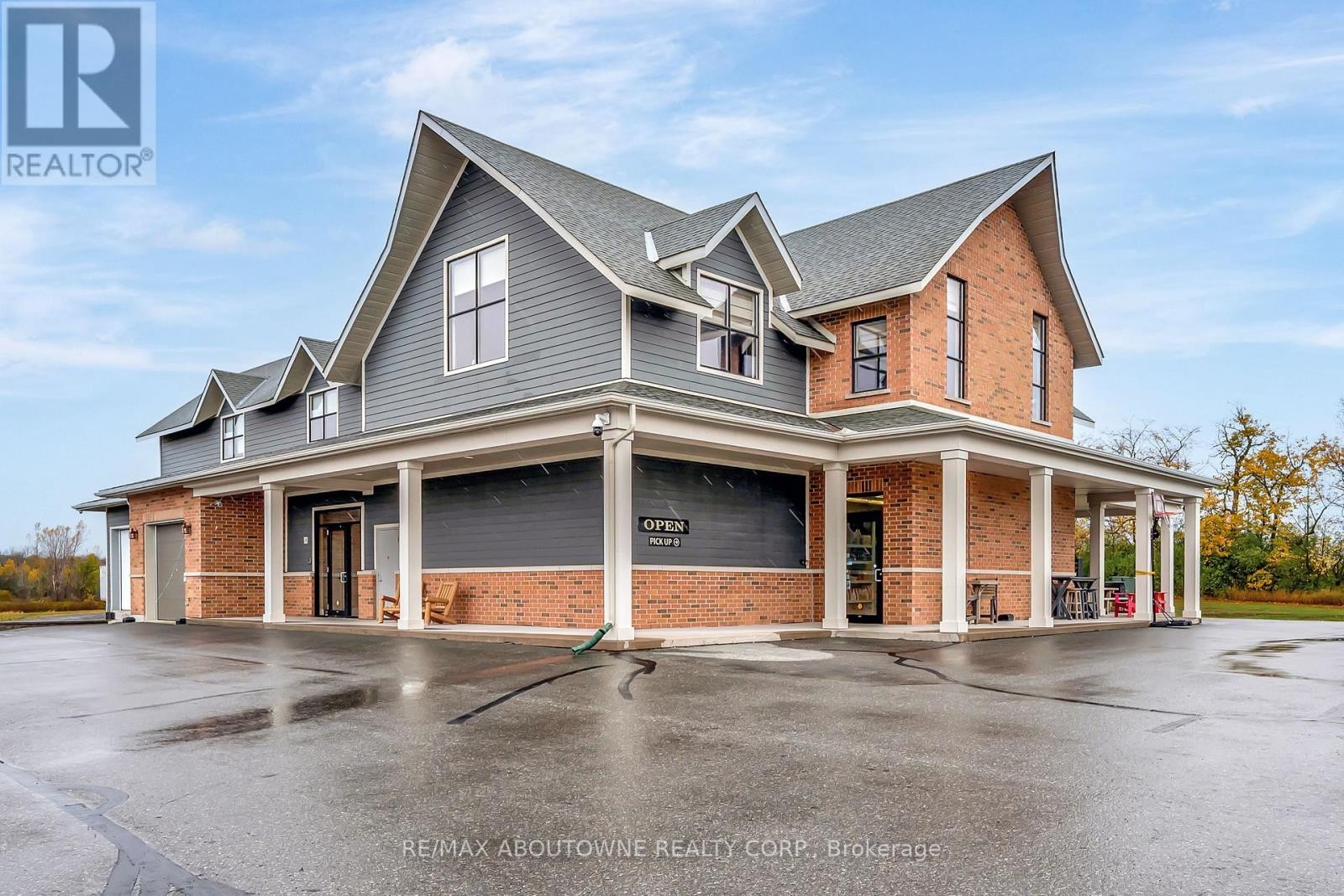 












842 HAMILTON ROAD

,
Quinte West (Sidney Ward),







Ontario
K8N4Z5

