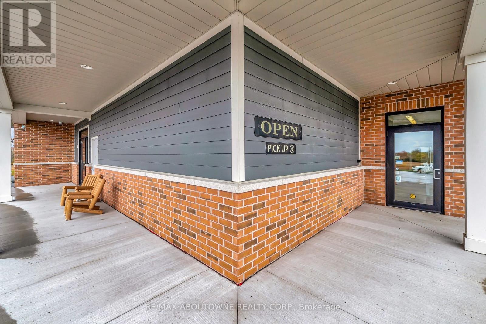 












842 HAMILTON ROAD

,
Quinte West (Sidney Ward),







Ontario
K8N4Z5

