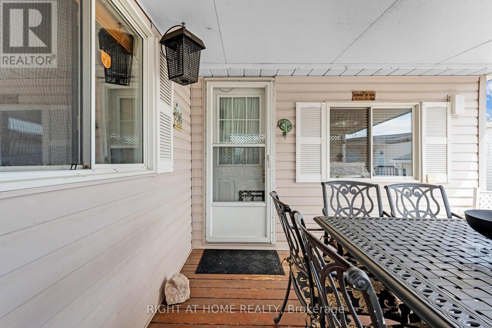 












8 - 3033 TOWNLINE ROAD

,
Fort Erie (Black Creek),




Ontario
L0S1S1

