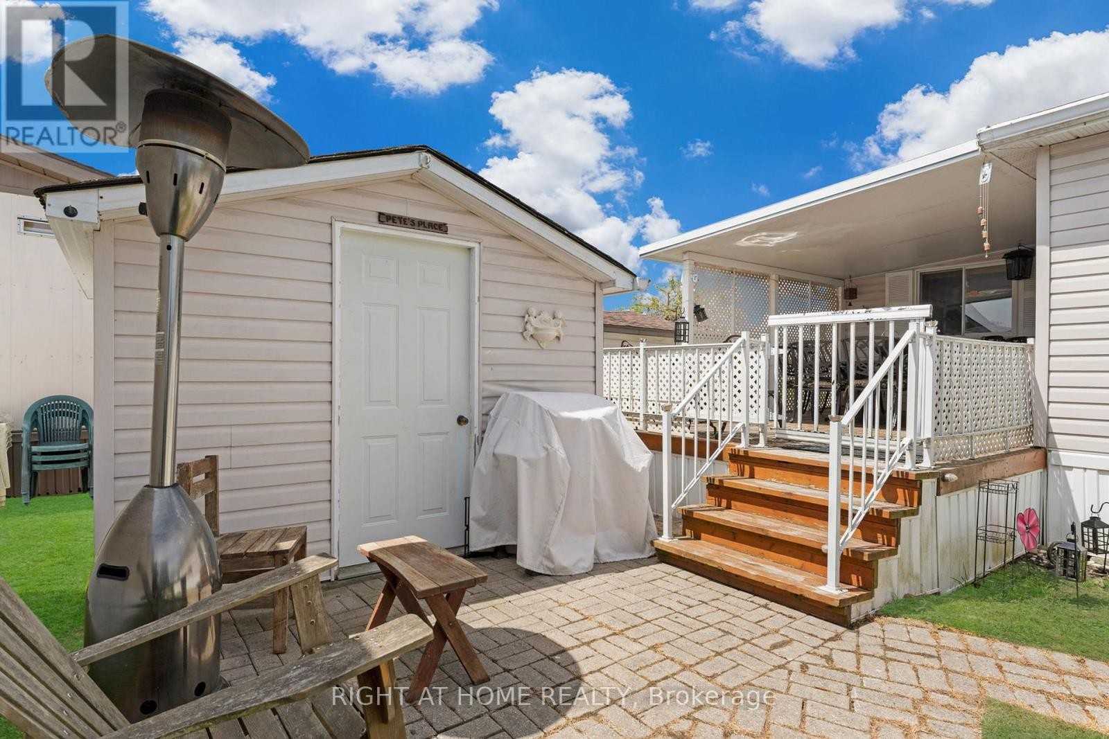 












8 - 3033 TOWNLINE ROAD

,
Fort Erie (Black Creek),




Ontario
L0S1S1

