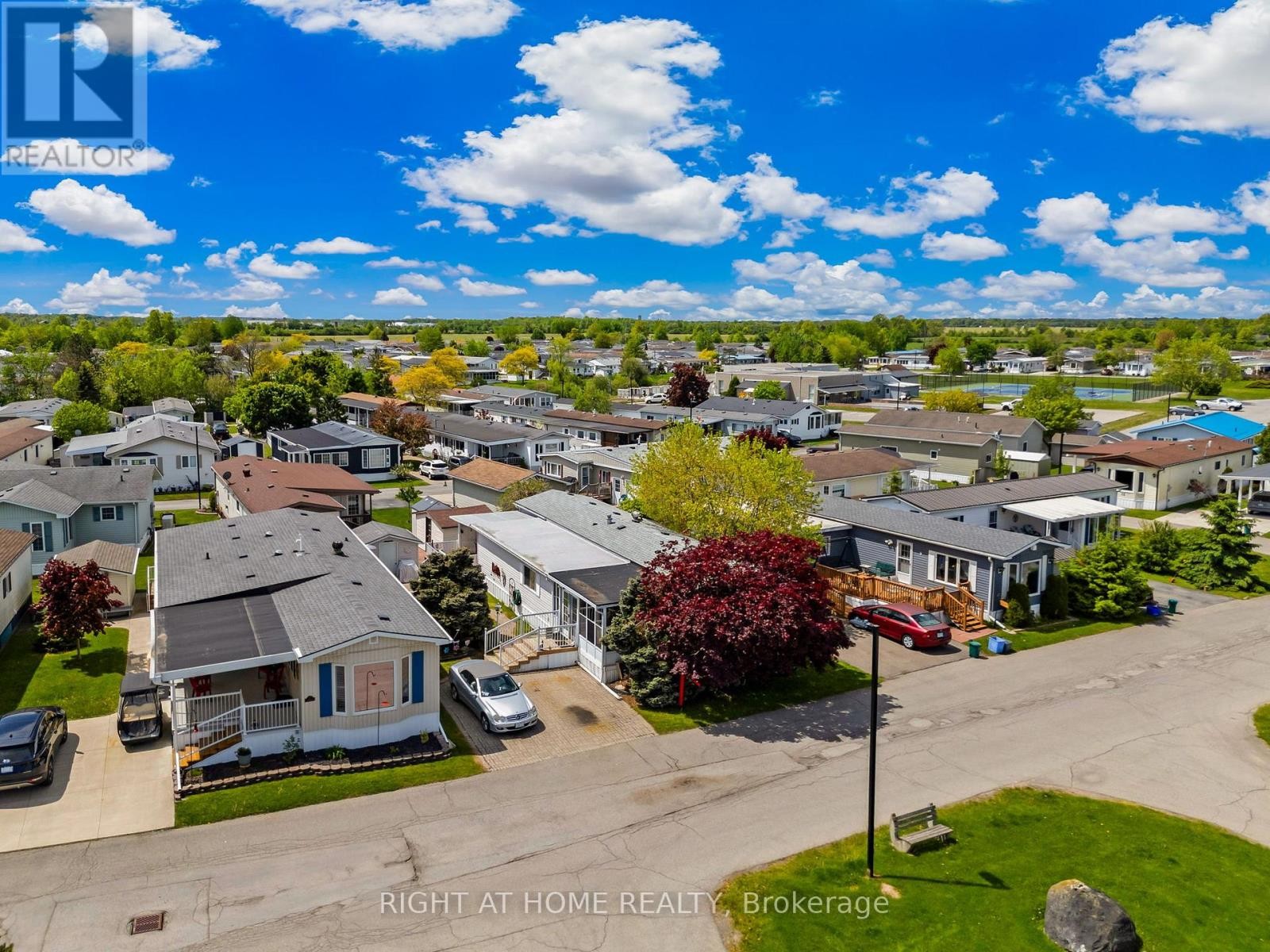 












8 - 3033 TOWNLINE ROAD

,
Fort Erie (Black Creek),




Ontario
L0S1S1

