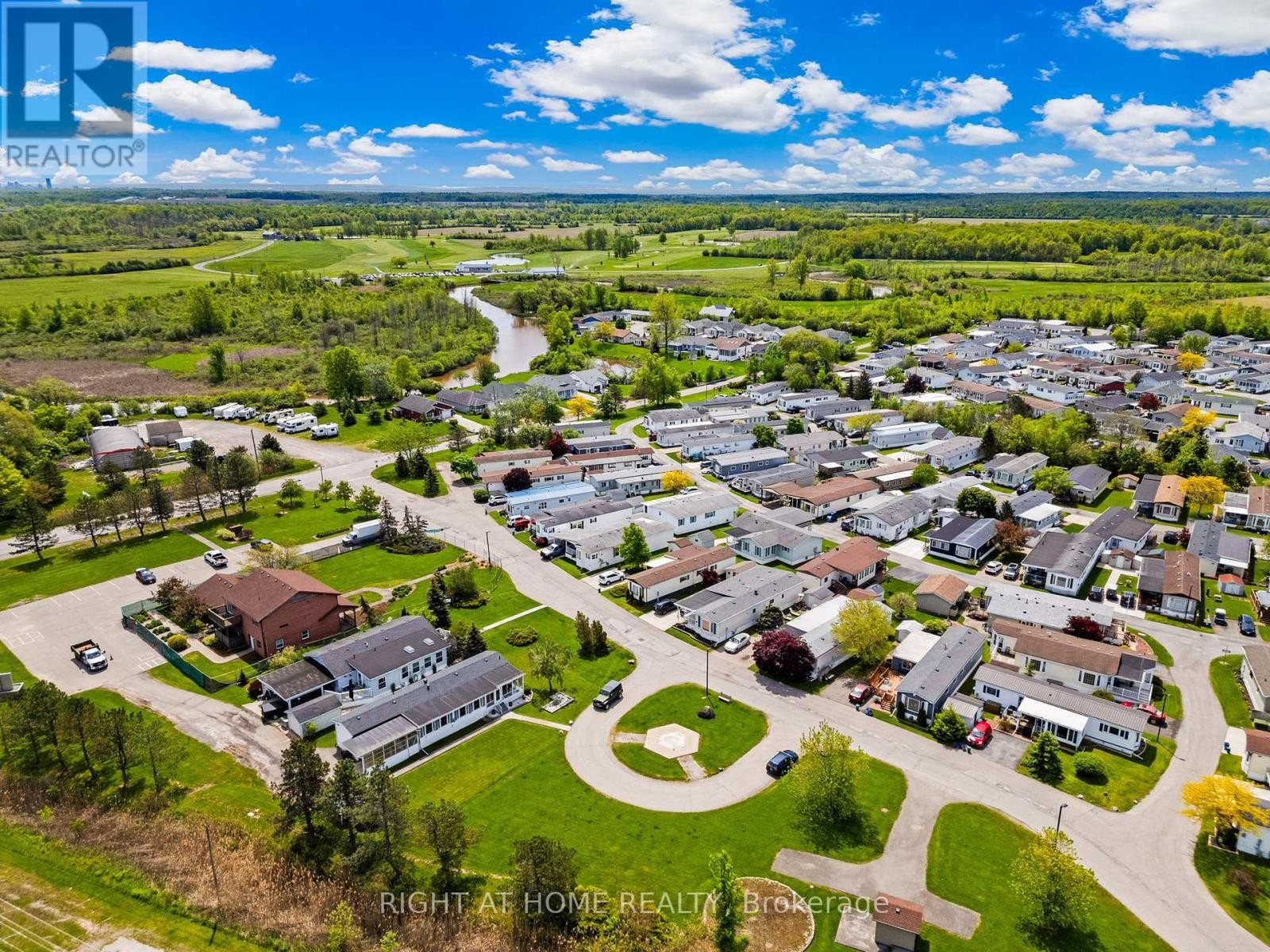 












8 - 3033 TOWNLINE ROAD

,
Fort Erie (Black Creek),




Ontario
L0S1S1

