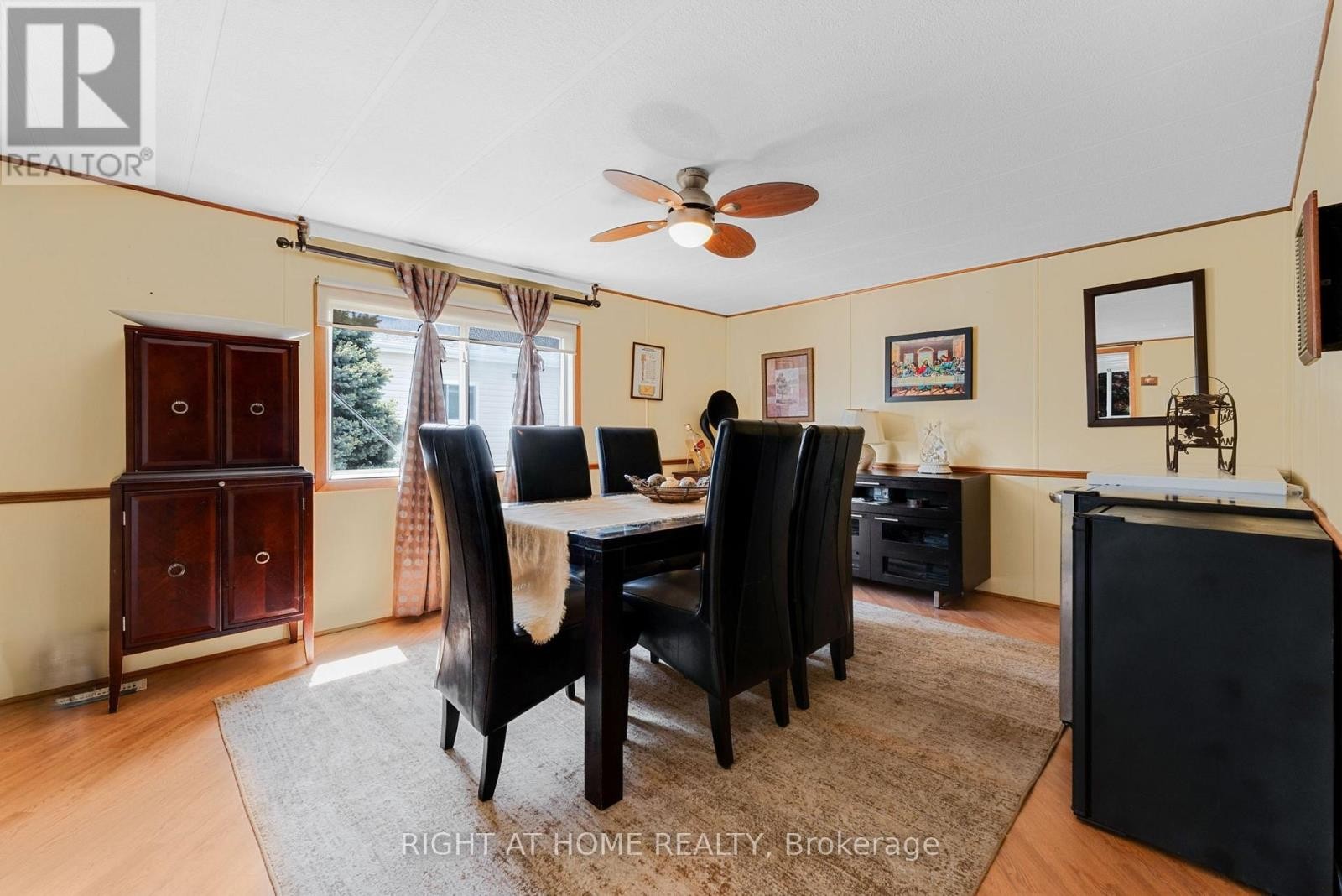 












8 - 3033 TOWNLINE ROAD

,
Fort Erie (Black Creek),




Ontario
L0S1S1

