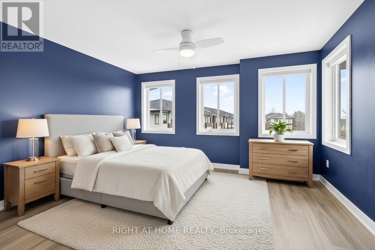 












48 MARKLE CRESCENT

,
Hamilton (Ancaster),




Ontario
L9G0H3

