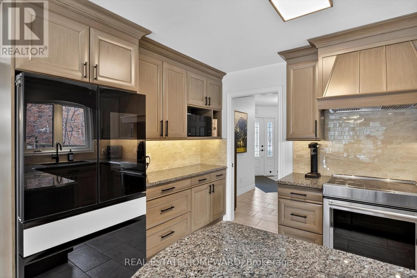 












1530 SCOLLARD CRESCENT

,
Peterborough (Ashburnham Ward 4),




Ontario
K9H7L1

