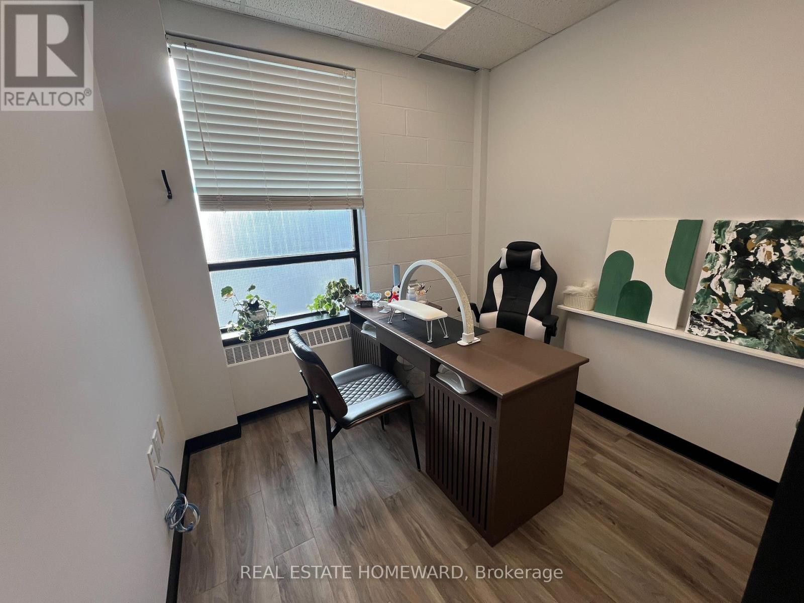 












307-307A BRIDGE STREET W

,
Greater Napanee (Greater Napanee),




Ontario
K7R3L1

