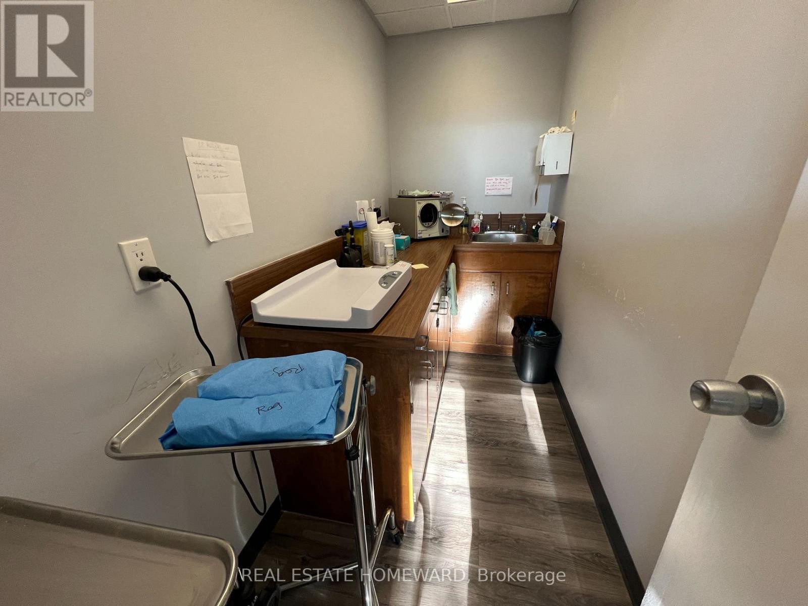 












307-307A BRIDGE STREET W

,
Greater Napanee (Greater Napanee),




Ontario
K7R3L1

