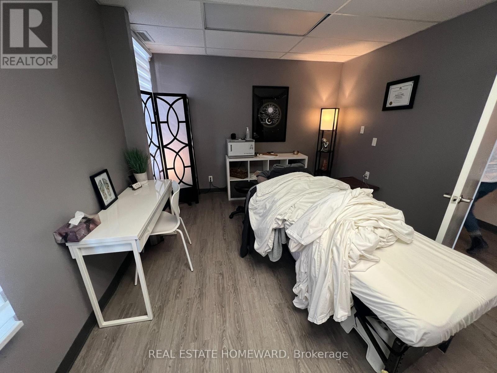 












307-307A BRIDGE STREET W

,
Greater Napanee (Greater Napanee),




Ontario
K7R3L1

