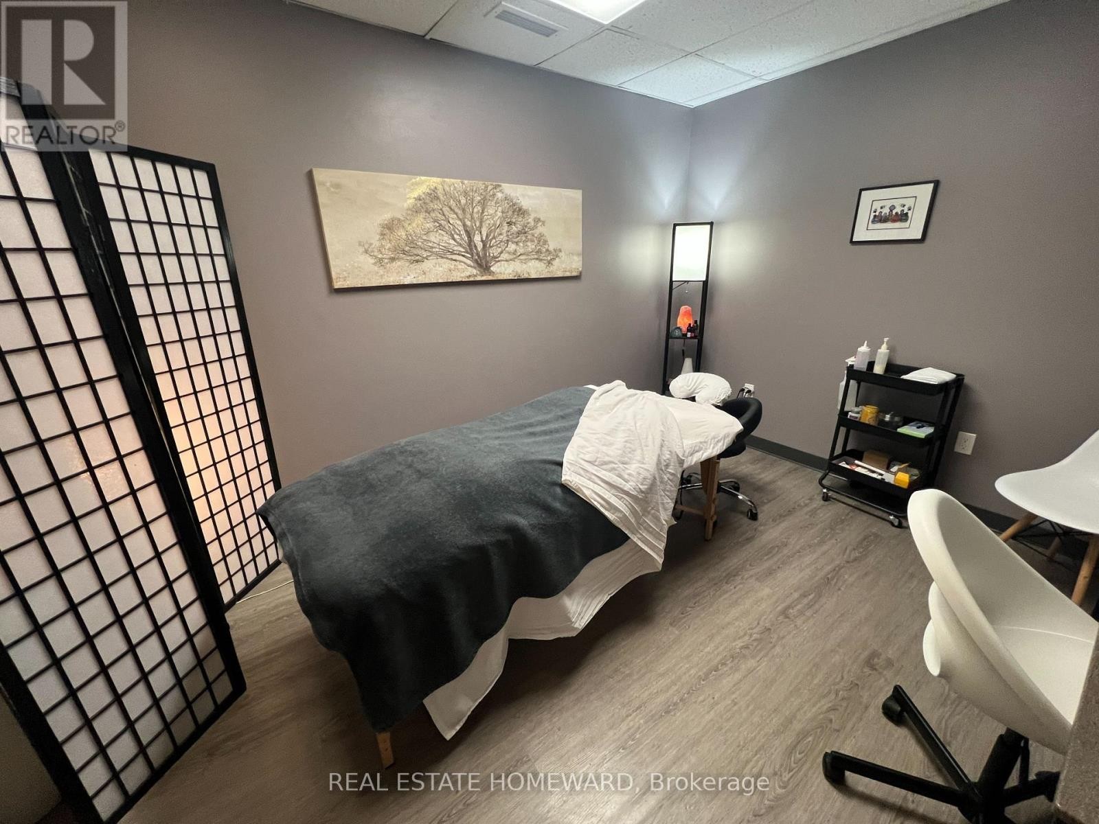 












307-307A BRIDGE STREET W

,
Greater Napanee (Greater Napanee),




Ontario
K7R3L1

