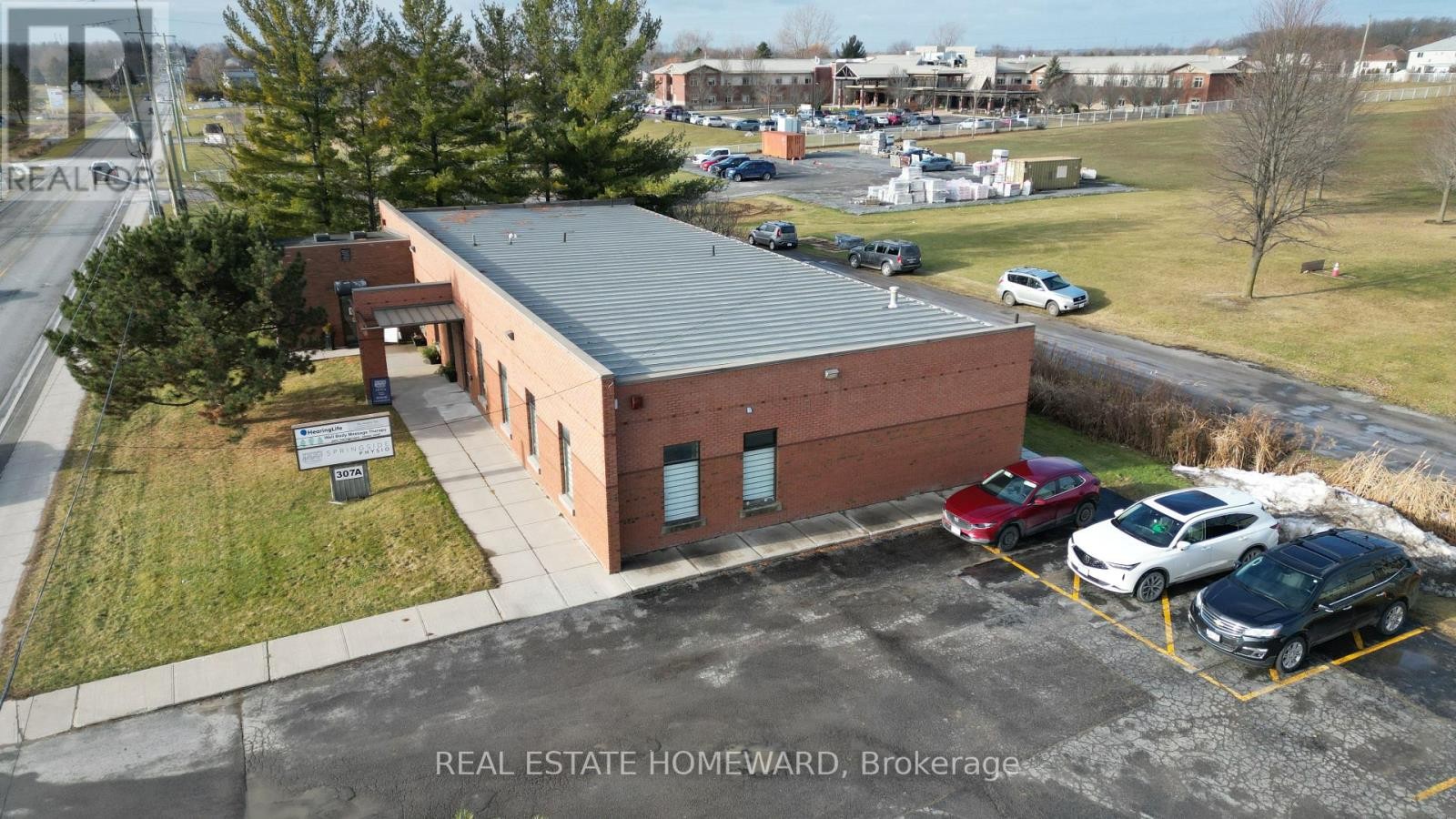 












307-307A BRIDGE STREET W

,
Greater Napanee (Greater Napanee),




Ontario
K7R3L1

