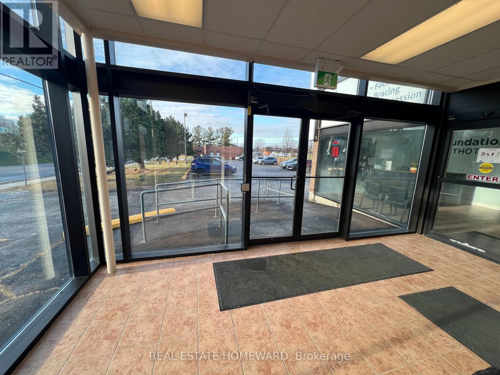 












307-307A BRIDGE STREET W

,
Greater Napanee (Greater Napanee),




Ontario
K7R3L1

