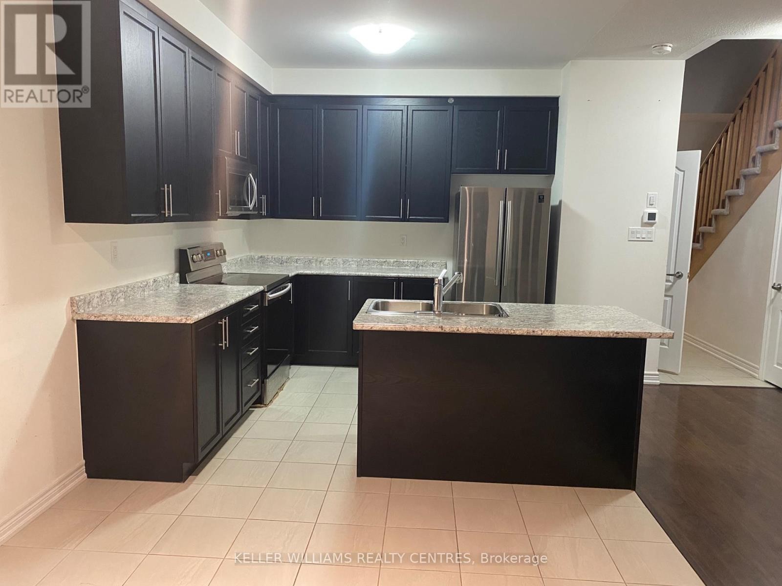 












519 BROOKS STREET

,
Shelburne,




Ontario
L5V3X4

