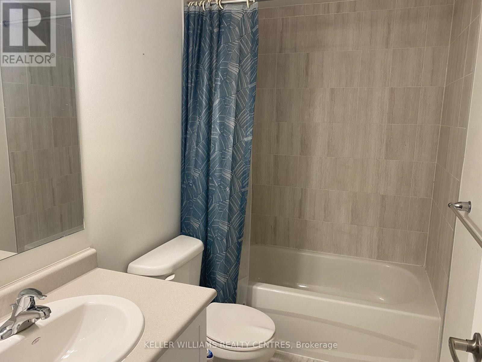 












519 BROOKS STREET

,
Shelburne,




Ontario
L5V3X4

