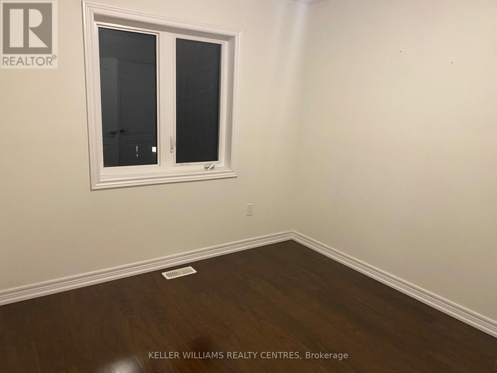 












519 BROOKS STREET

,
Shelburne,




Ontario
L5V3X4

