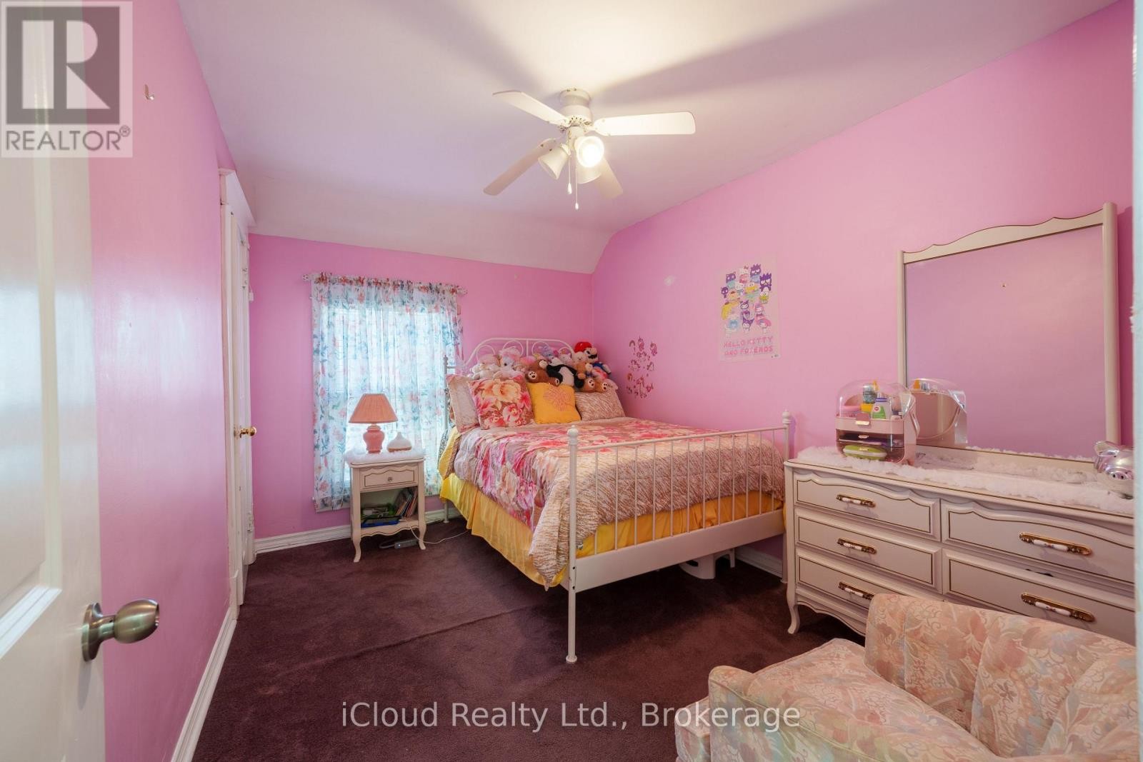 












2 RICHMOND AVENUE

,
St. Catharines (E. Chester),




Ontario
L2R3W7

