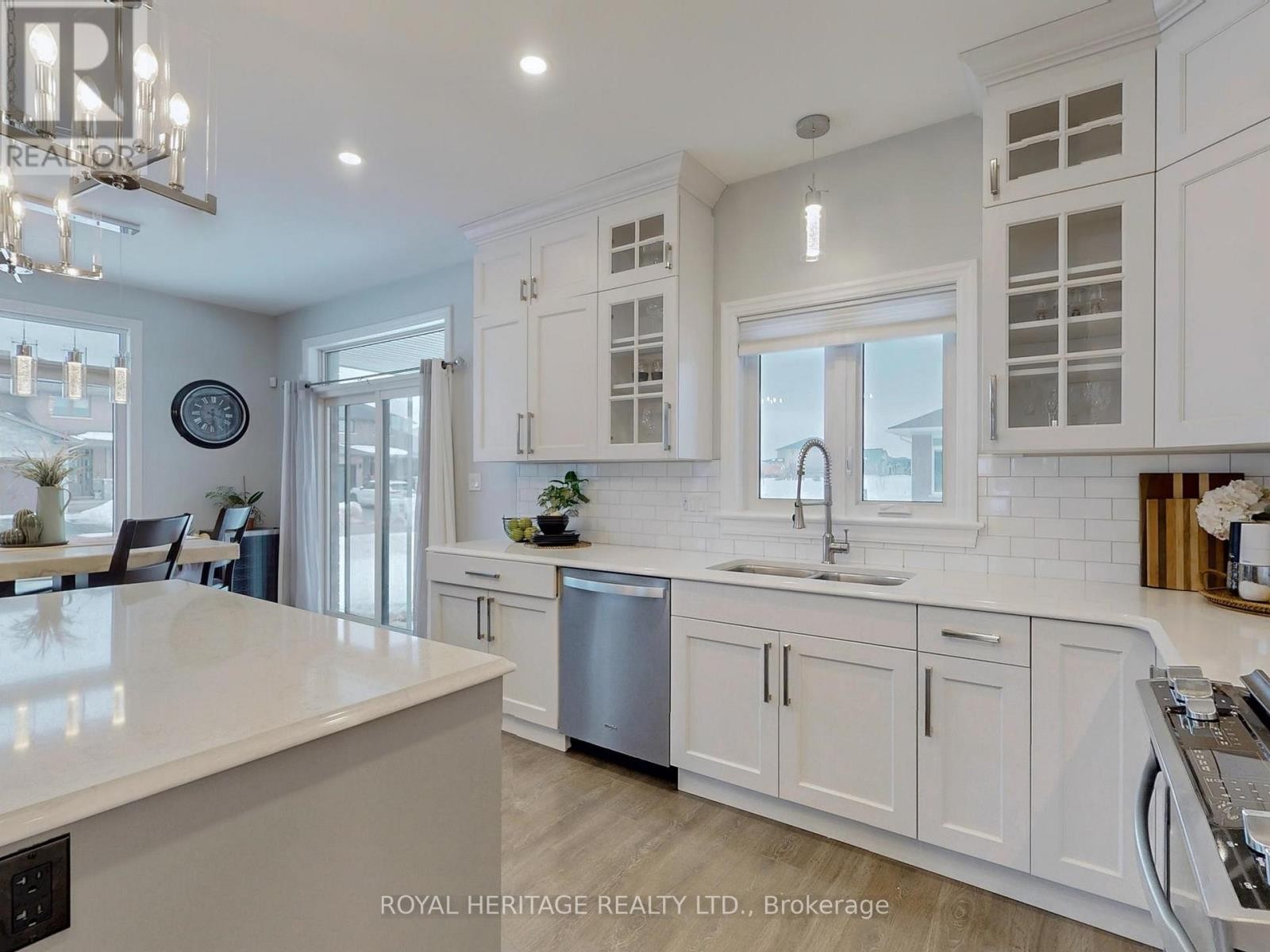 












22 BEL AIR CRESCENT

,
Quinte West (Murray Ward),




Ontario
K8V0H4

