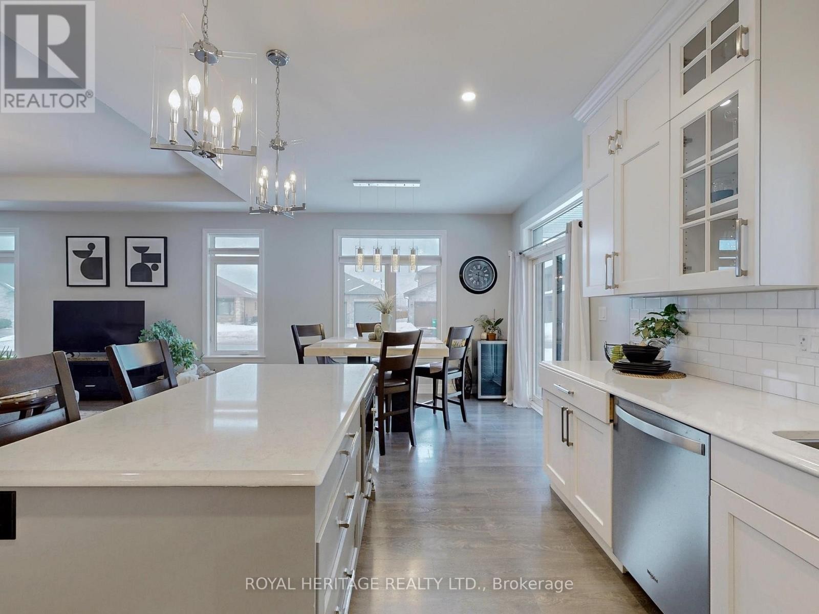 












22 BEL AIR CRESCENT

,
Quinte West (Murray Ward),




Ontario
K8V0H4

