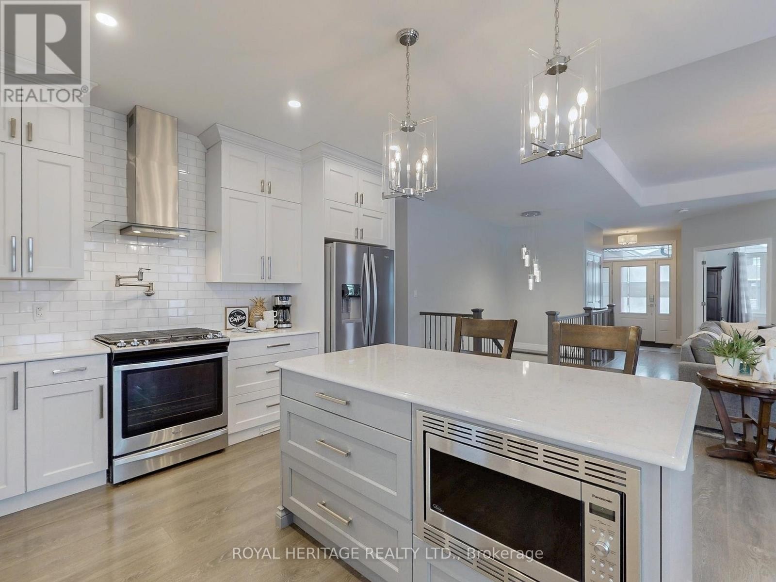 












22 BEL AIR CRESCENT

,
Quinte West (Murray Ward),




Ontario
K8V0H4

