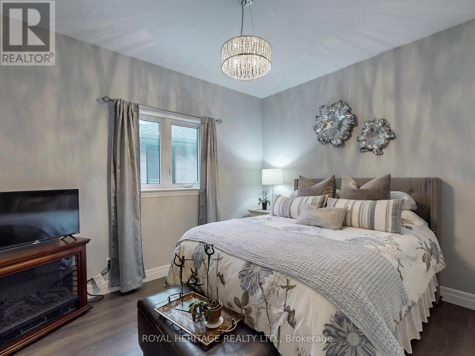 












22 BEL AIR CRESCENT

,
Quinte West (Murray Ward),




Ontario
K8V0H4

