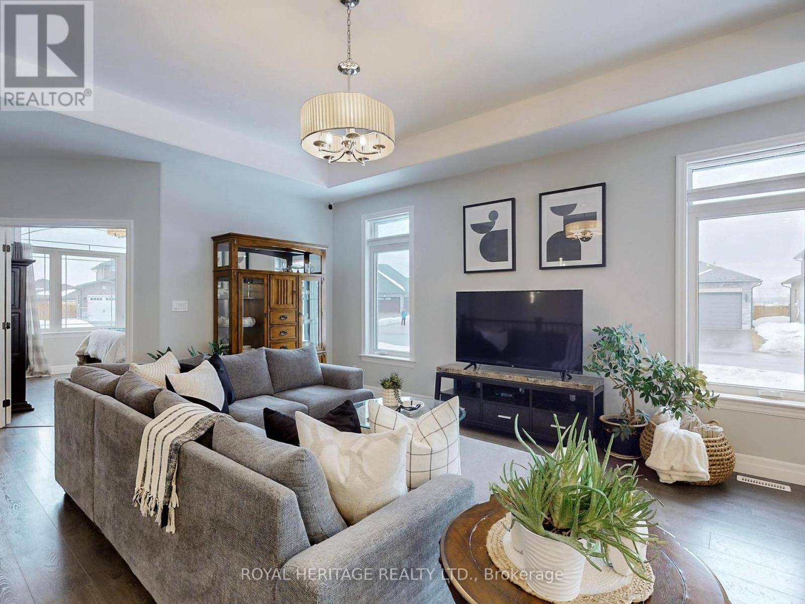 












22 BEL AIR CRESCENT

,
Quinte West (Murray Ward),




Ontario
K8V0H4

