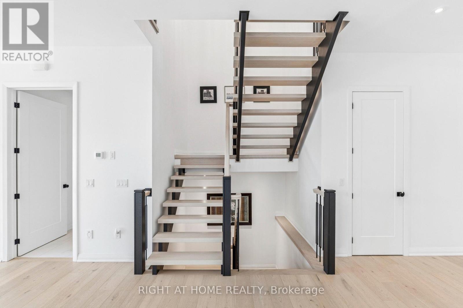 












66 KENMIR AVENUE

,
Niagara-on-the-Lake (St. Davids),




Ontario
L0S1J0

