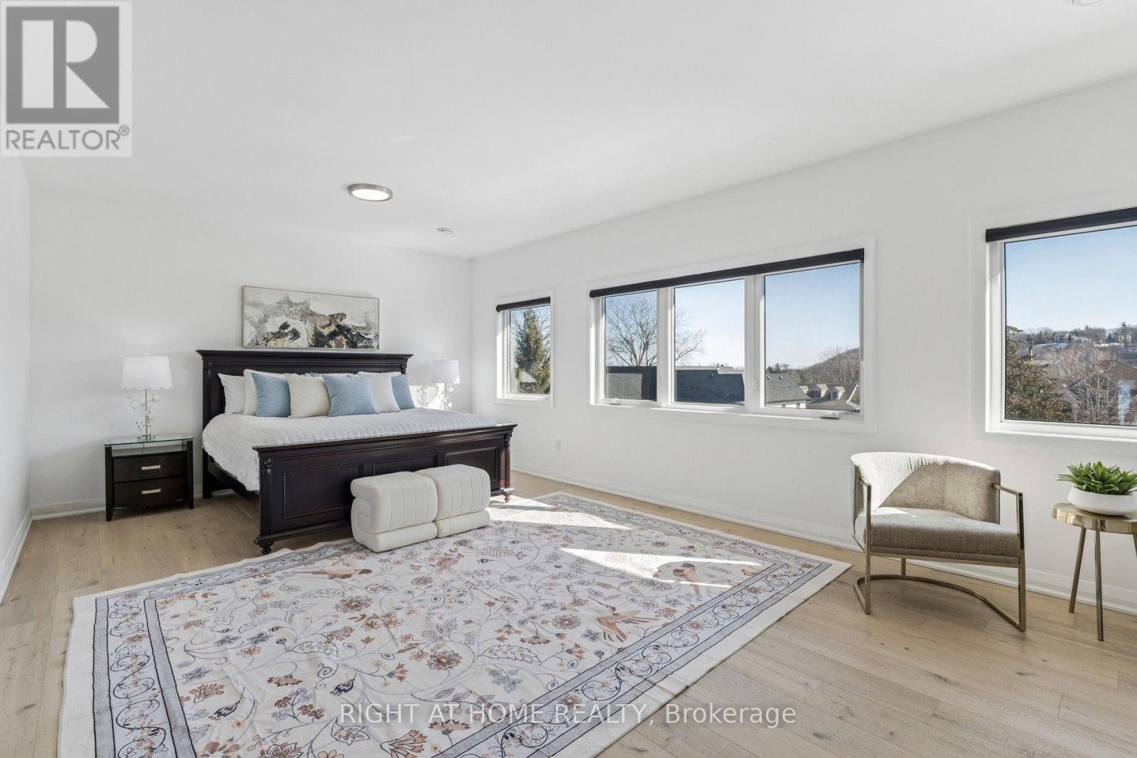 












66 KENMIR AVENUE

,
Niagara-on-the-Lake (St. Davids),




Ontario
L0S1J0

