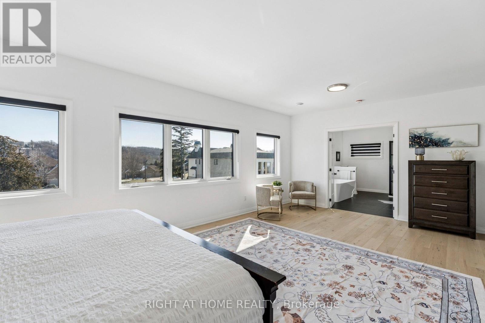 












66 KENMIR AVENUE

,
Niagara-on-the-Lake (St. Davids),




Ontario
L0S1J0

