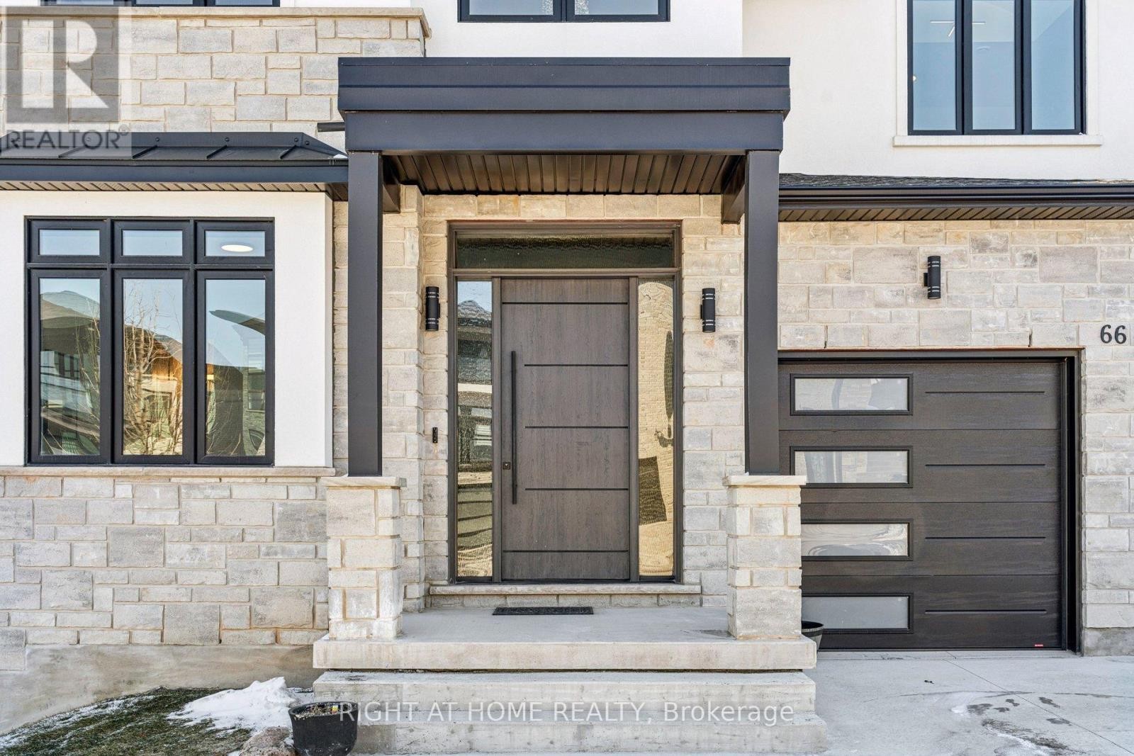 












66 KENMIR AVENUE

,
Niagara-on-the-Lake (St. Davids),




Ontario
L0S1J0

