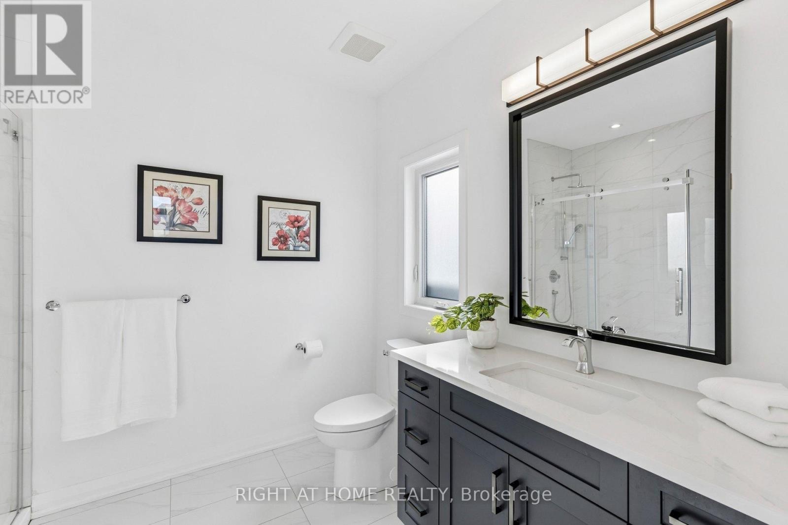 












66 KENMIR AVENUE

,
Niagara-on-the-Lake (St. Davids),




Ontario
L0S1J0

