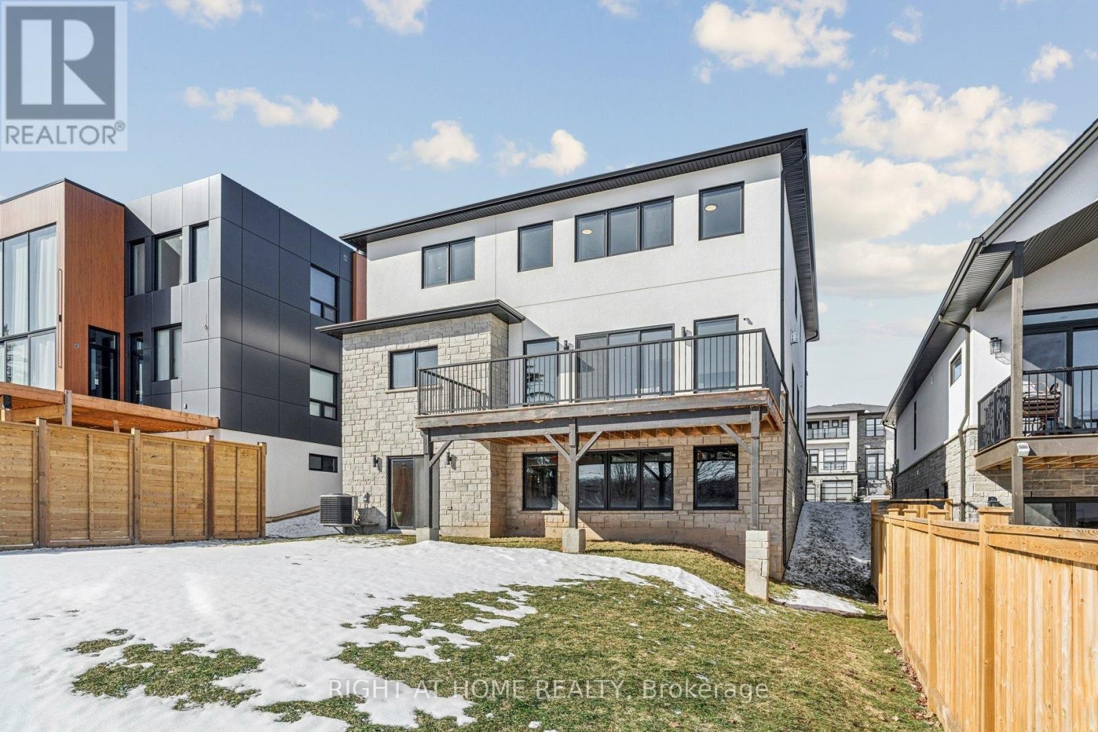 












66 KENMIR AVENUE

,
Niagara-on-the-Lake (St. Davids),




Ontario
L0S1J0

