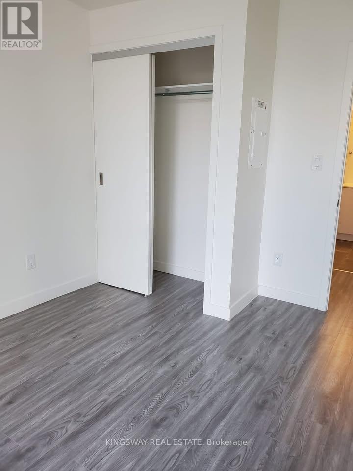 












709 - 128 KING STREET

,
Waterloo,




Ontario
N2J2X9

