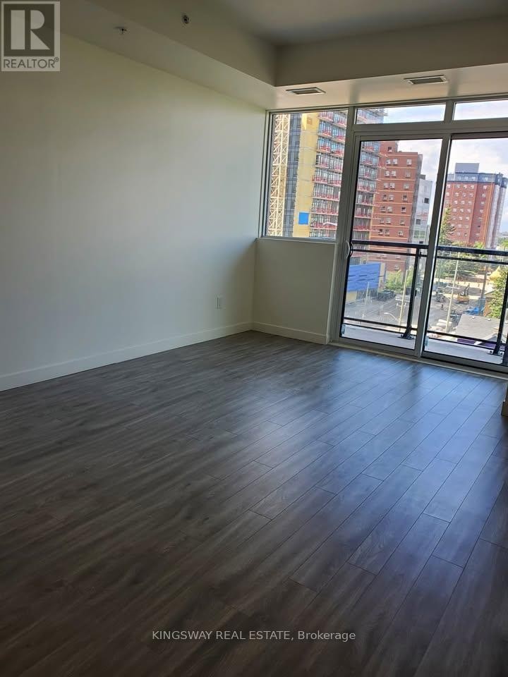 












709 - 128 KING STREET

,
Waterloo,




Ontario
N2J2X9

