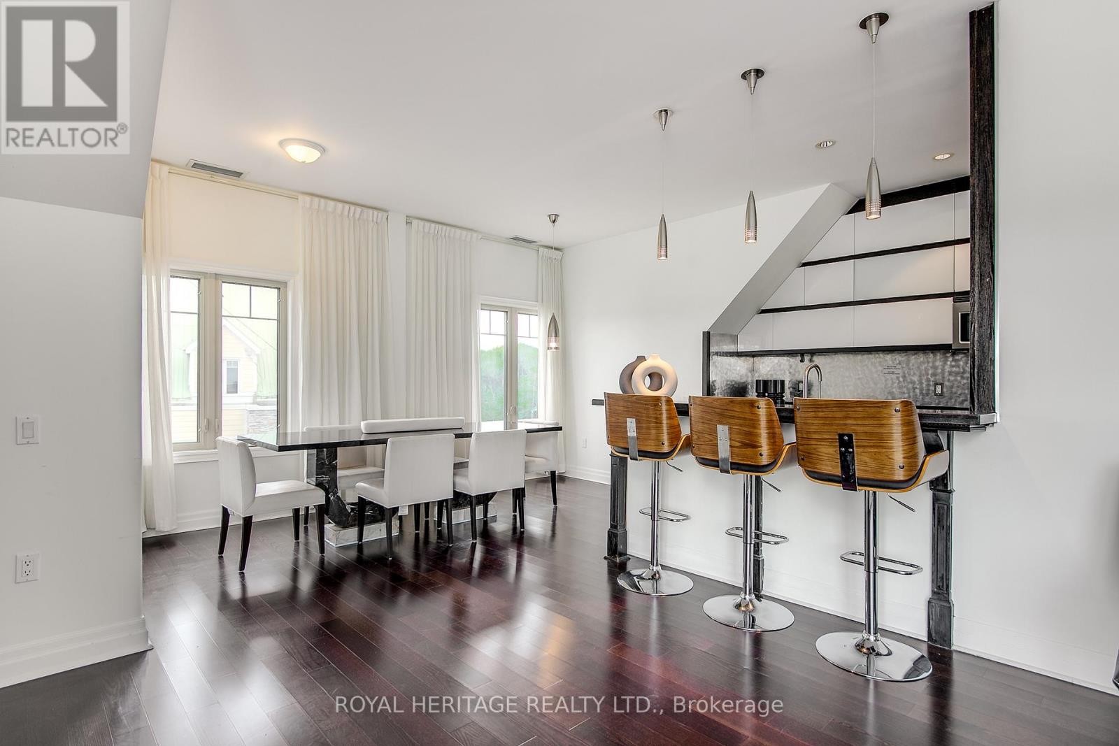 












605 - 130 STEAMSHIP BAY RD ROAD

,
Gravenhurst (Muskoka (S)),




Ontario
P1P1Z9

