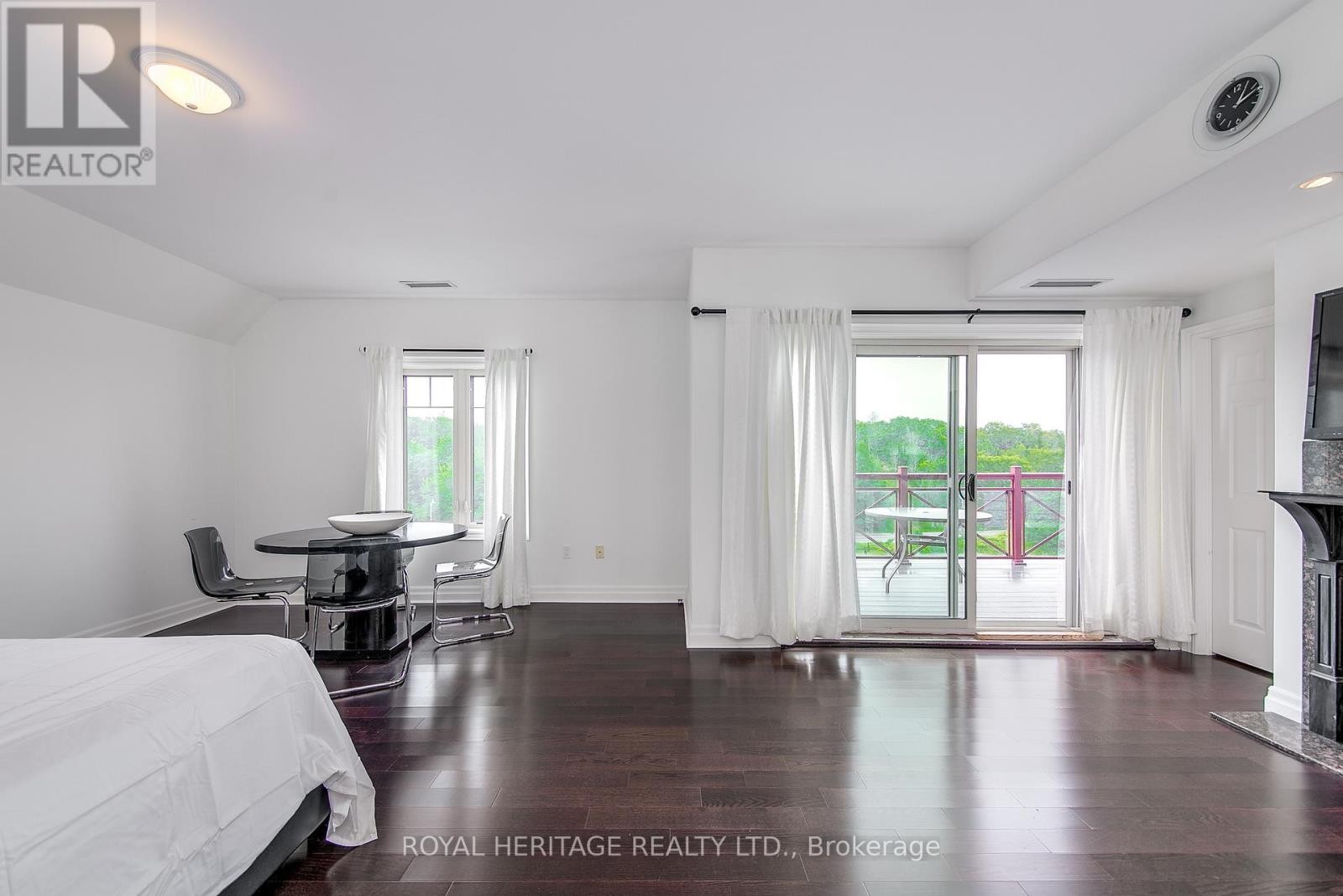 












605 - 130 STEAMSHIP BAY RD ROAD

,
Gravenhurst (Muskoka (S)),




Ontario
P1P1Z9

