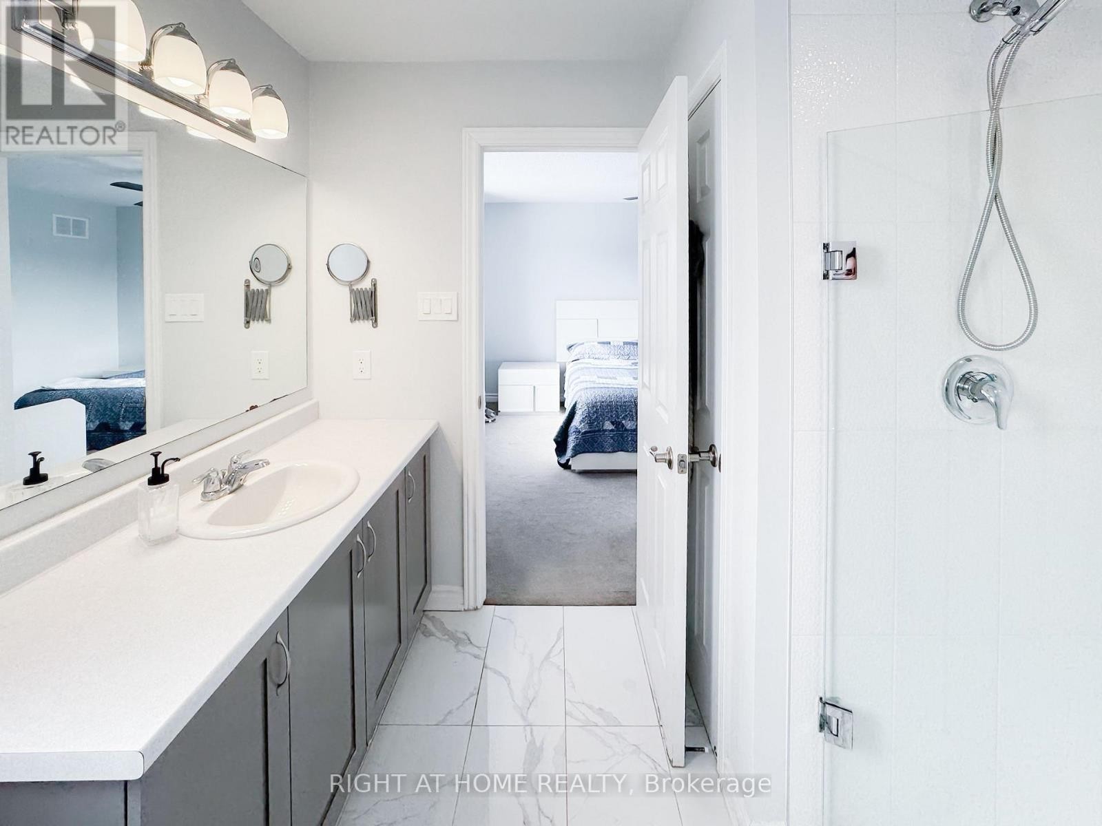 












771 BRITTANIC ROAD

,
Ottawa,




Ontario
K2V0R3

