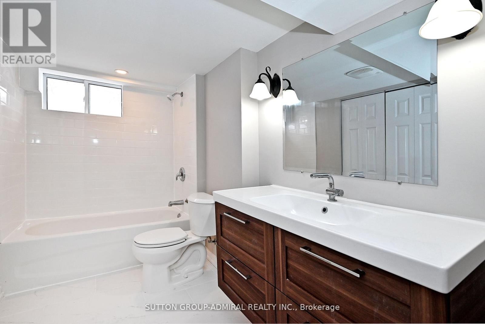 












145 NINTH AVENUE

,
Kitchener,




Ontario
N2C1T1

