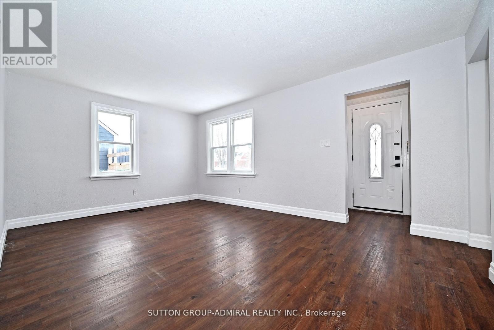 












145 NINTH AVENUE

,
Kitchener,




Ontario
N2C1T1

