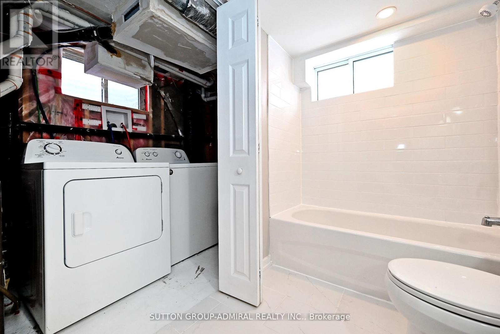 












145 NINTH AVENUE

,
Kitchener,




Ontario
N2C1T1

