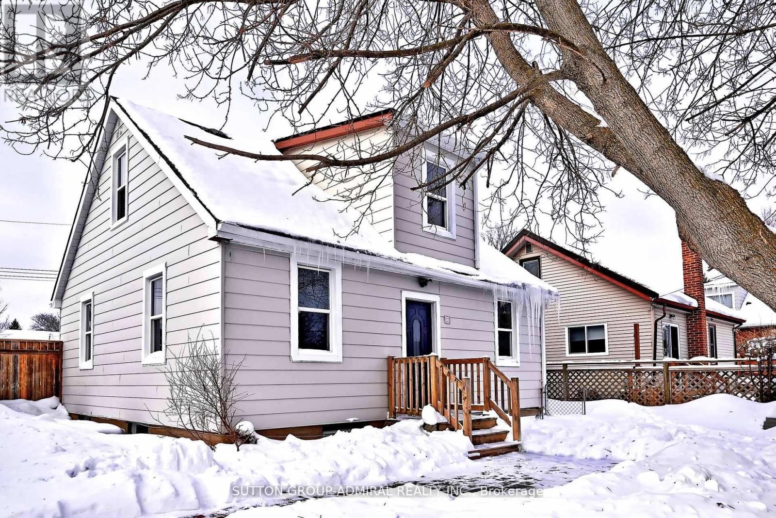 












145 NINTH AVENUE

,
Kitchener,




Ontario
N2C1T1

