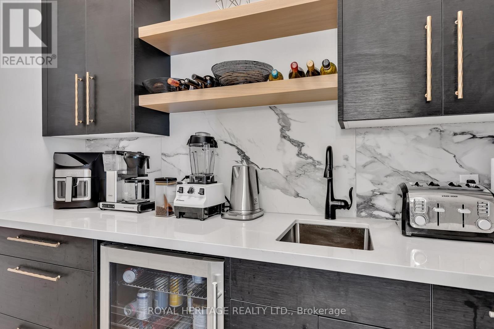 












74 FIRE ROUTE 70 ROUTE

,
Trent Lakes,




Ontario
K0L1J0

