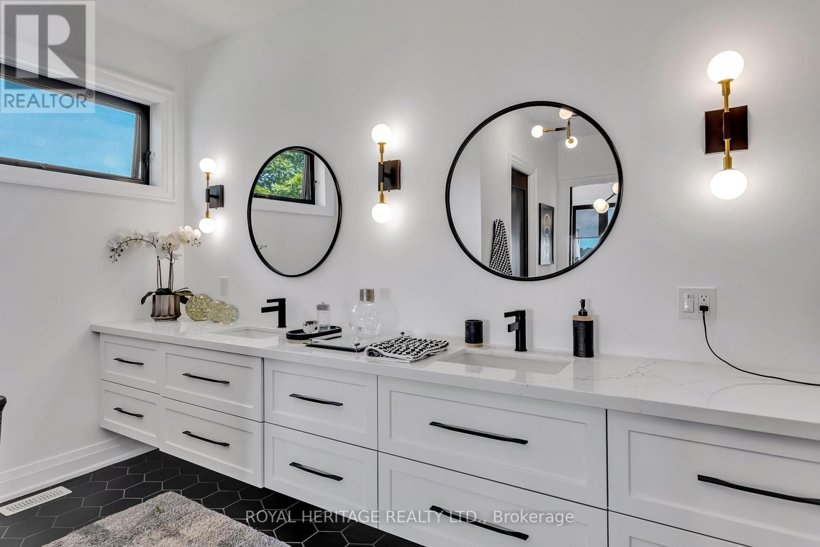 












74 FIRE ROUTE 70 ROUTE

,
Trent Lakes,




Ontario
K0L1J0

