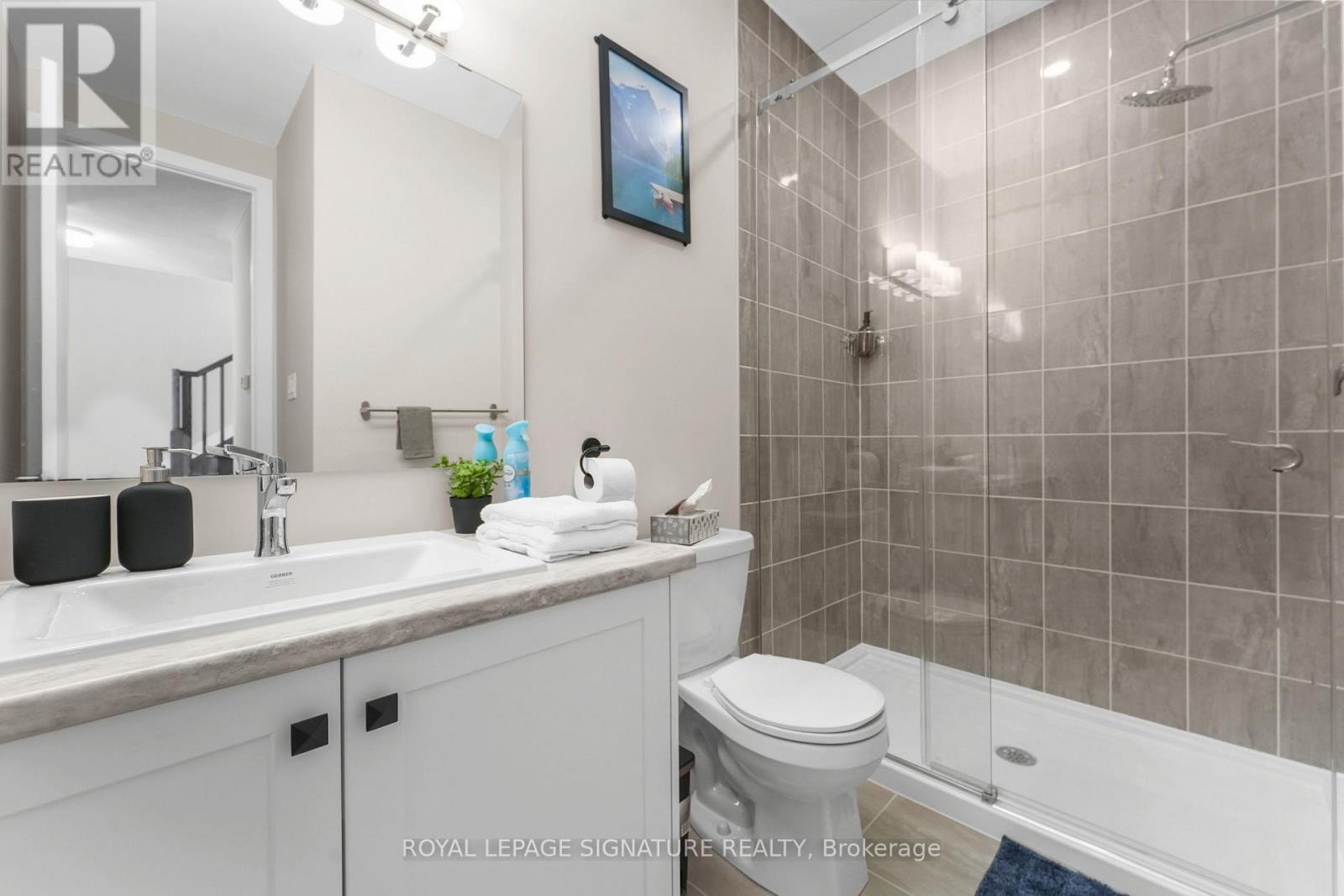 












280 SAPLING GROVE S

,
Ottawa,




Ontario
K2J7L9


