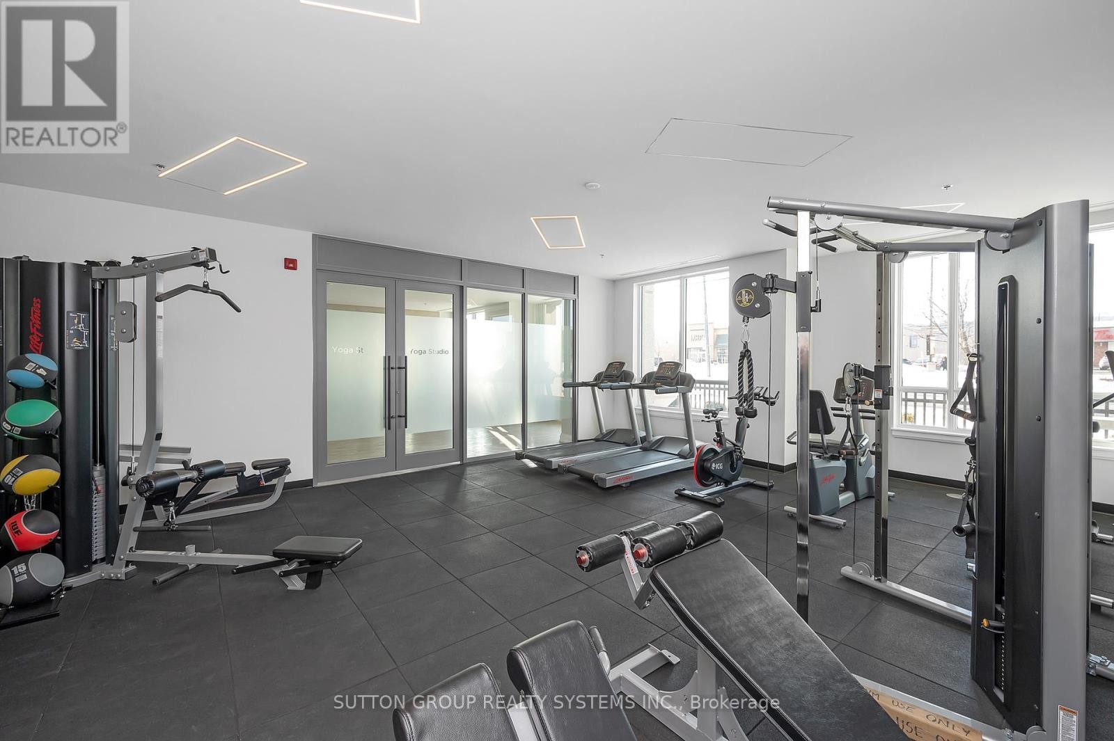 












212 - 121 HIGHWAY 8

,
Hamilton (Stoney Creek),




Ontario
L8G0A3

