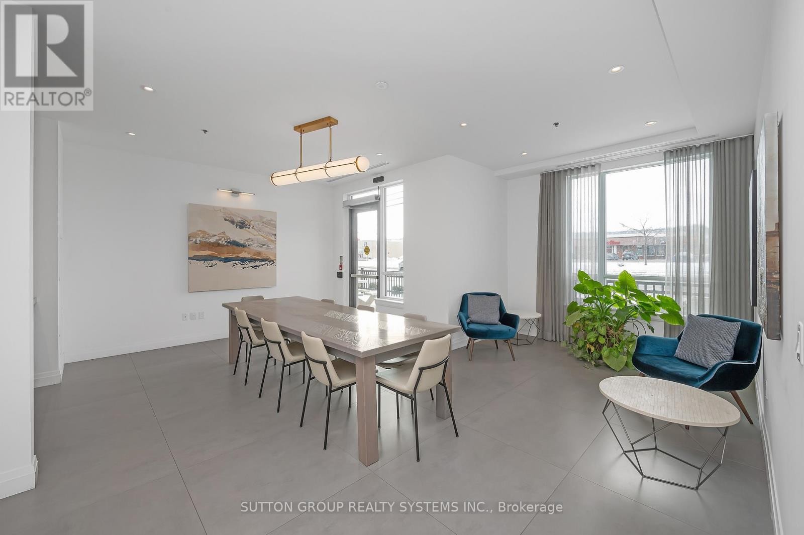 












212 - 121 HIGHWAY 8

,
Hamilton (Stoney Creek),




Ontario
L8G0A3

