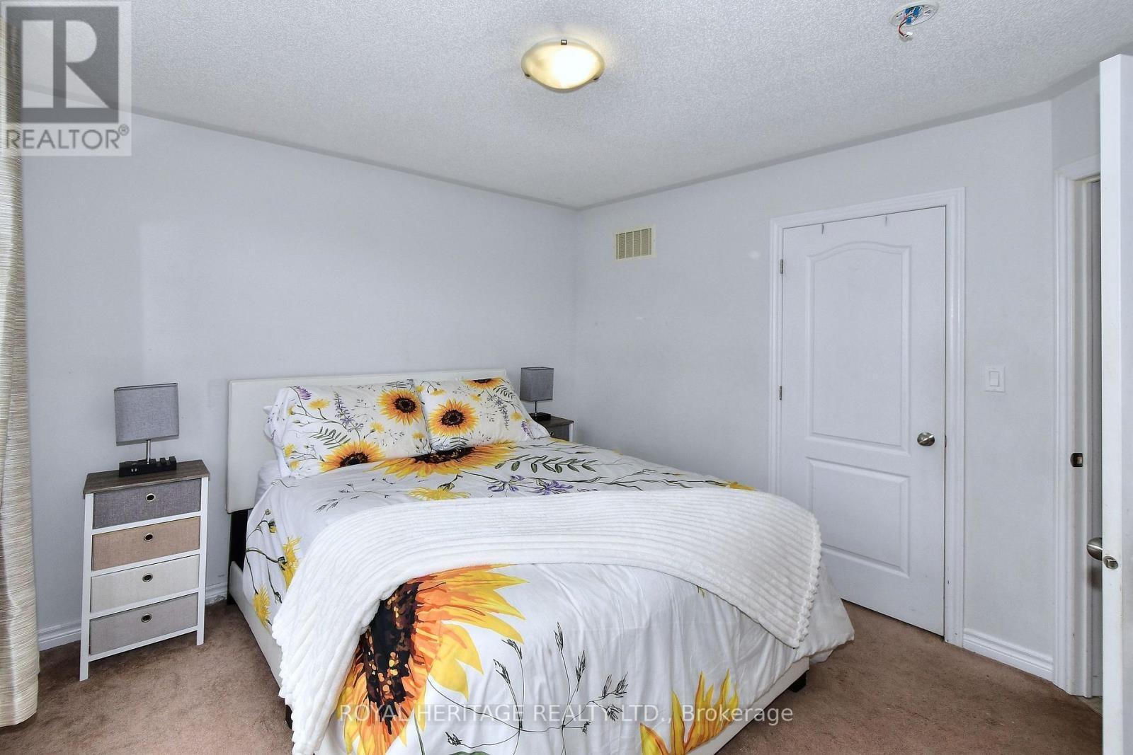 












45 WHITE HART LANE

,
Trent Hills (Hastings),




Ontario
K0L1Y0

