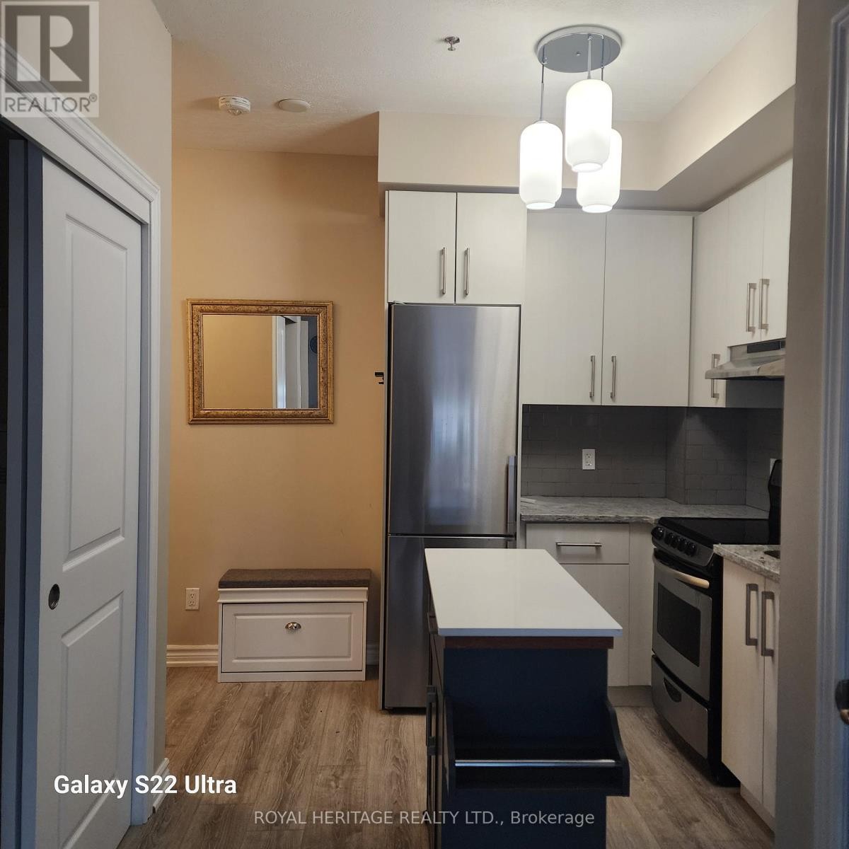 












513 - 10 ESPLANADE LANE

,
Grimsby (Grimsby Beach),




Ontario
L3M0H1

