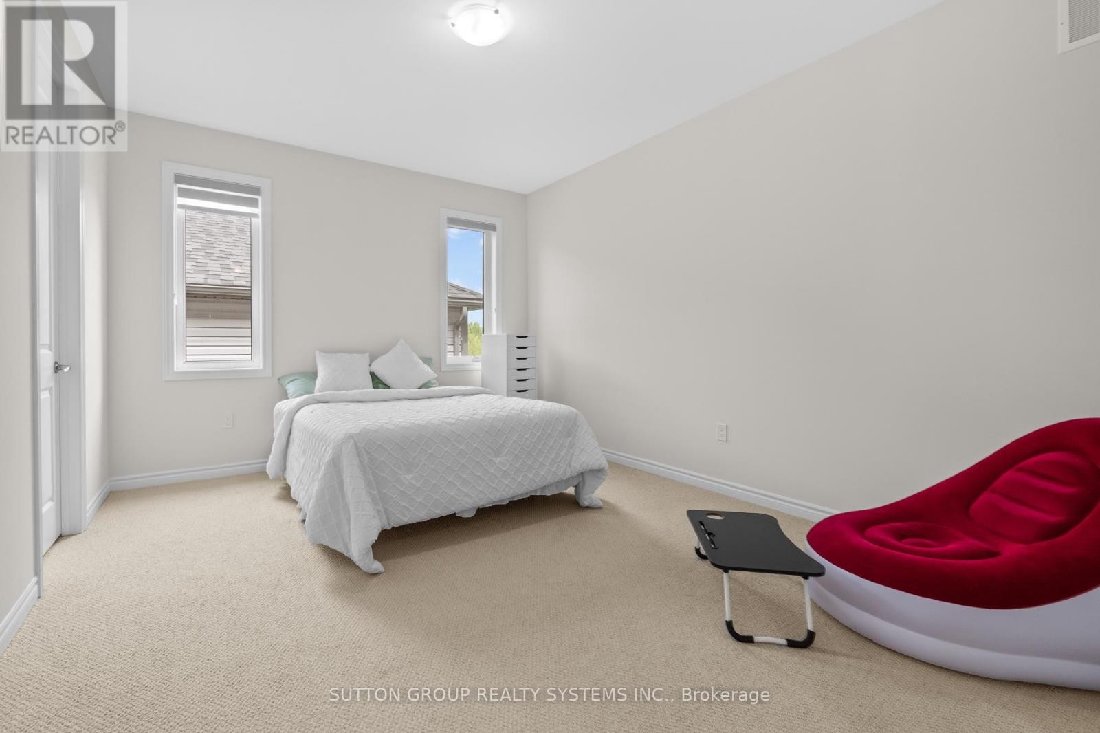 












34 MEARS ROAD

,
Brant (Paris),




Ontario
N3L0M6

